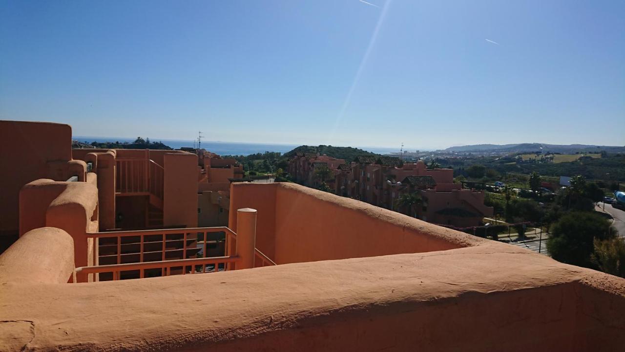 Casares Del Sol Penthouse Apartment Exterior photo